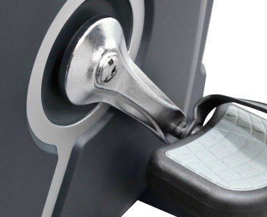 Трехкомпонентный педальный узел