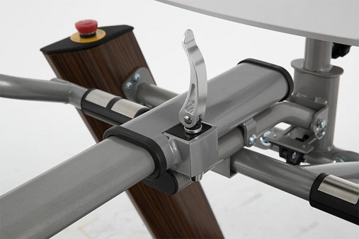 Реабилитационная беговая дорожка SPIRIT LW850 by DYACO (восстановление после инсульта