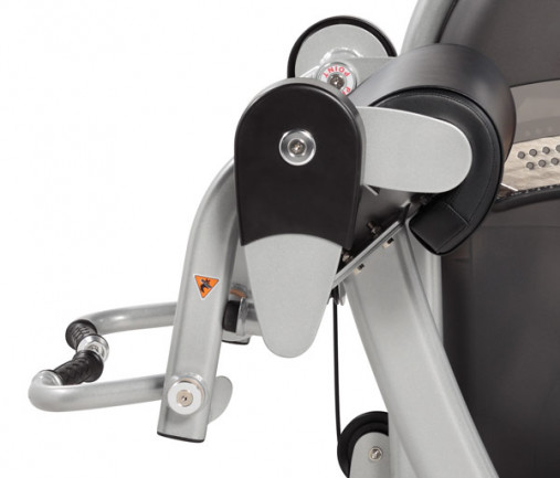 Бицепс сидя HOIST CL-3102 серебристый/черный Бицепс сидя HOIST CL-3102 серебристый/черный