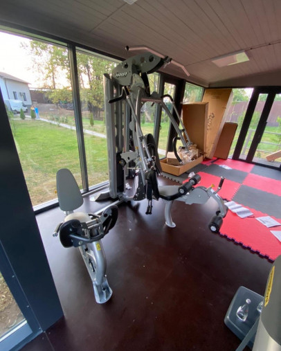 Силовой комплекс для дома HOIST HV-4-ELITE мультистанция со стеком 91кг (рама: черная / обивка: черная) Силовой комплекс для дома HOIST HV-4-ELITE мультистанция со стеком 91кг (рама: черная / обивка: черная)