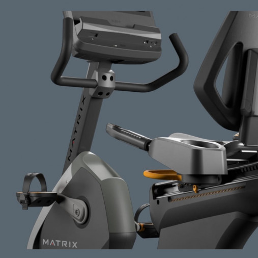 Горизонтальный велотренажер Matrix Performance. Консоль Touch Горизонтальный велотренажер Matrix Performance. Консоль Touch