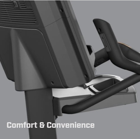 Вертикальный велотренажер Matrix Performance. Консоль Touch