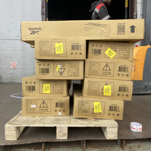 Степ-платформа REEBOK Step (RAP-11150RD) размер 102 x 38.5, высота 15-20-25 см, вес 8кг Степ-платформа REEBOK Step (RAP-11150RD) размер 102 x 38.5, высота 15-20-25 см, вес 8кг