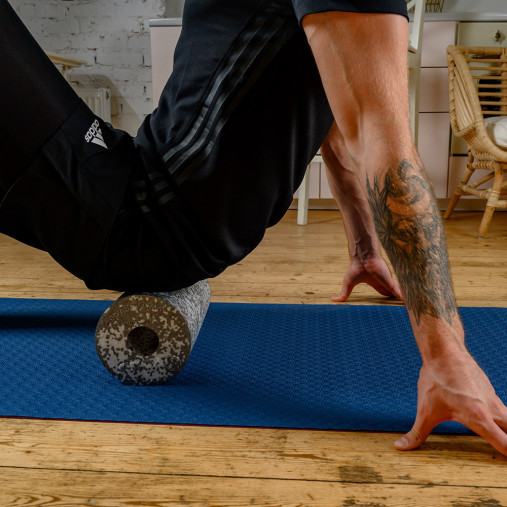 Массажный ролик TOGU Blackroll 30 см, мягкий, серый/белый Массажный ролик TOGU Blackroll 30 см, мягкий, серый/белый