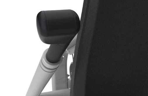 Запатентованные рукоятки повышенной комфортности Action Specific Grips™ c оптимальным распределением нагрузки на руки Запатентованные рукоятки повышенной комфортности Action Specific Grips™ c оптимальным распределением нагрузки на руки